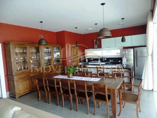 Foto 9 — Casa térrea 4 suítes, mobiliada, junto clube.