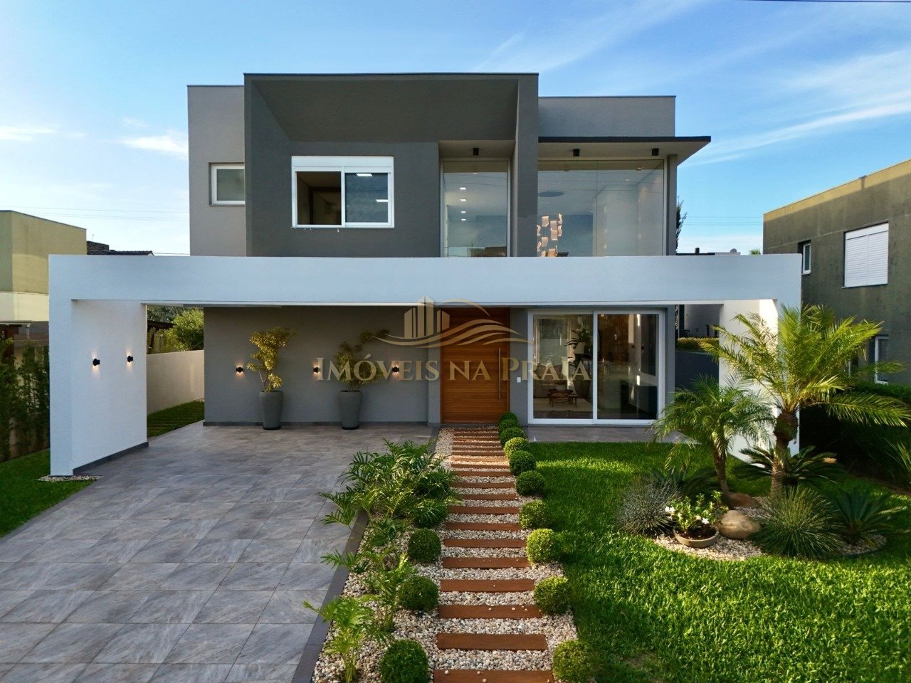 Casa em Condomínio 4 Dormitório(s) Bairro Quintas