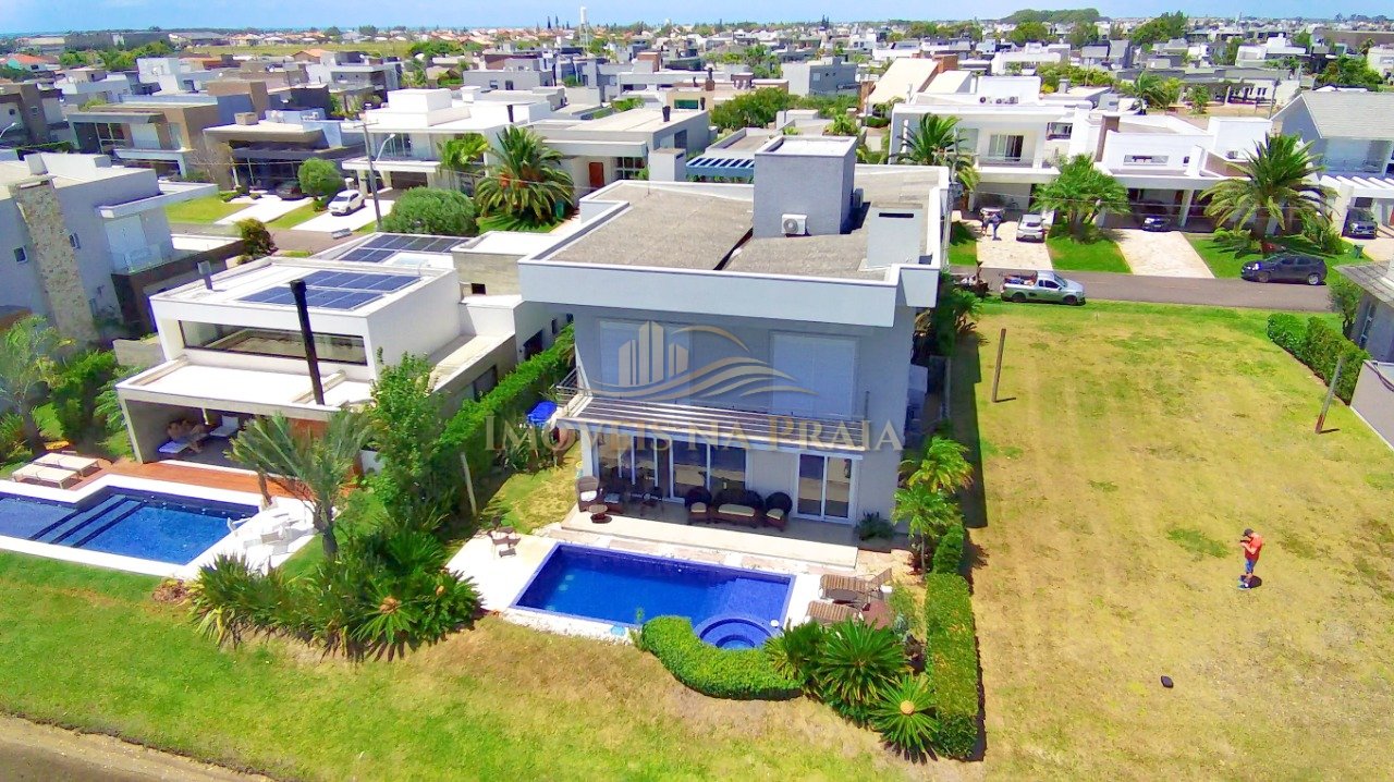 Foto 11 — Casa em Condomínio 4 Dormitório(s) Bairro Enseada