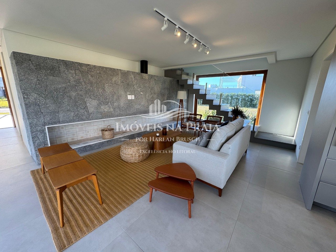 Foto 20 — Casa em Condomínio 4 Dormitório(s) Bairro Celebrat