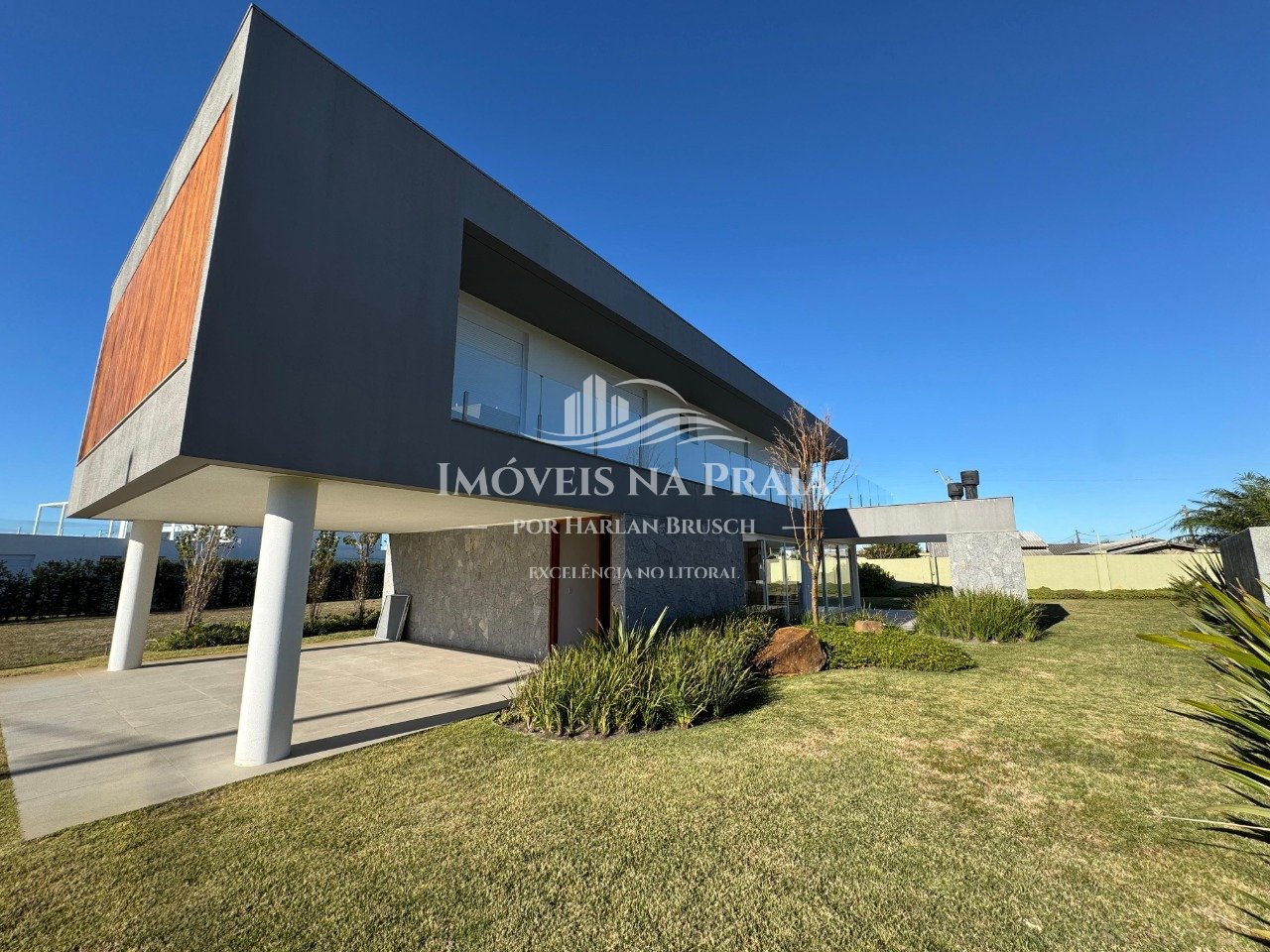 Foto 11 — Casa em Condomínio 4 Dormitório(s) Bairro Celebrat