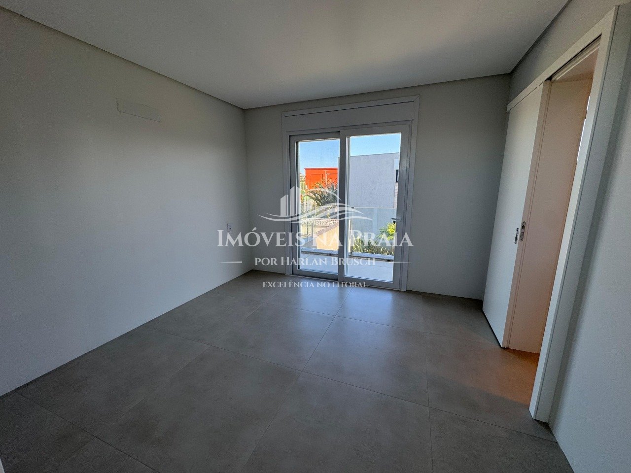 Foto 16 — Casa em Condomínio 4 Dormitório(s) Bairro Celebrat