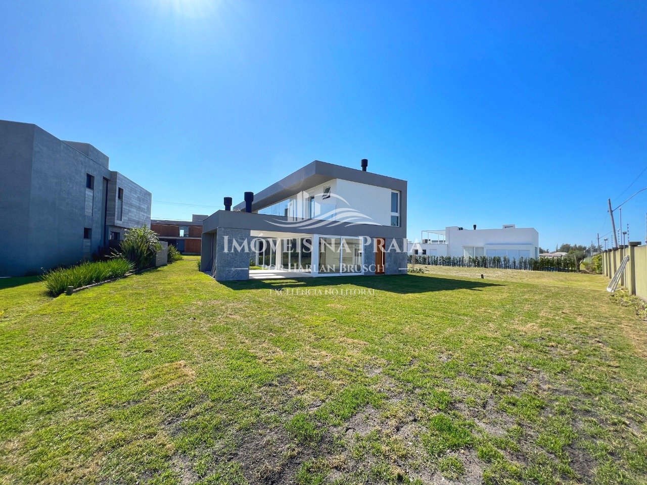 Foto 5 — Casa em Condomínio 4 Dormitório(s) Bairro Celebrat