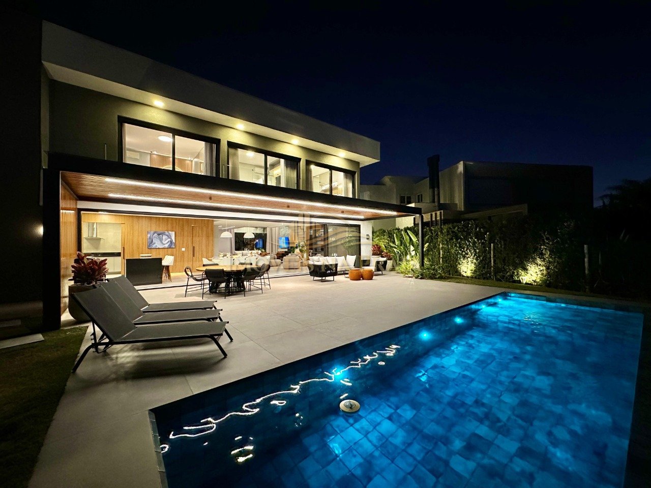 Foto 37 — Casa em Condomínio 6 Dormitório(s) Bairro Enseada