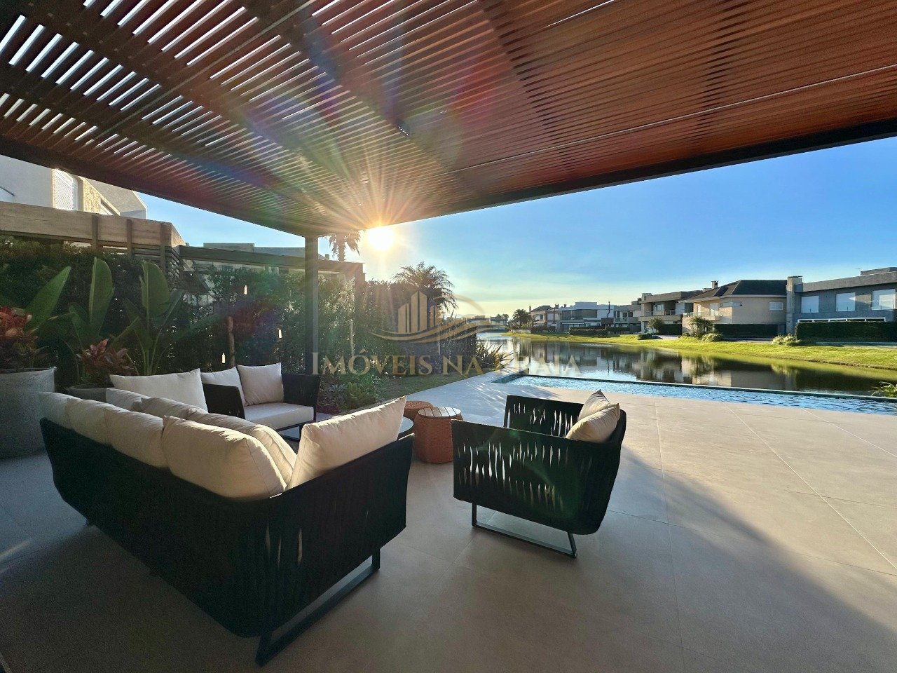 Foto 18 — Casa em Condomínio 6 Dormitório(s) Bairro Enseada