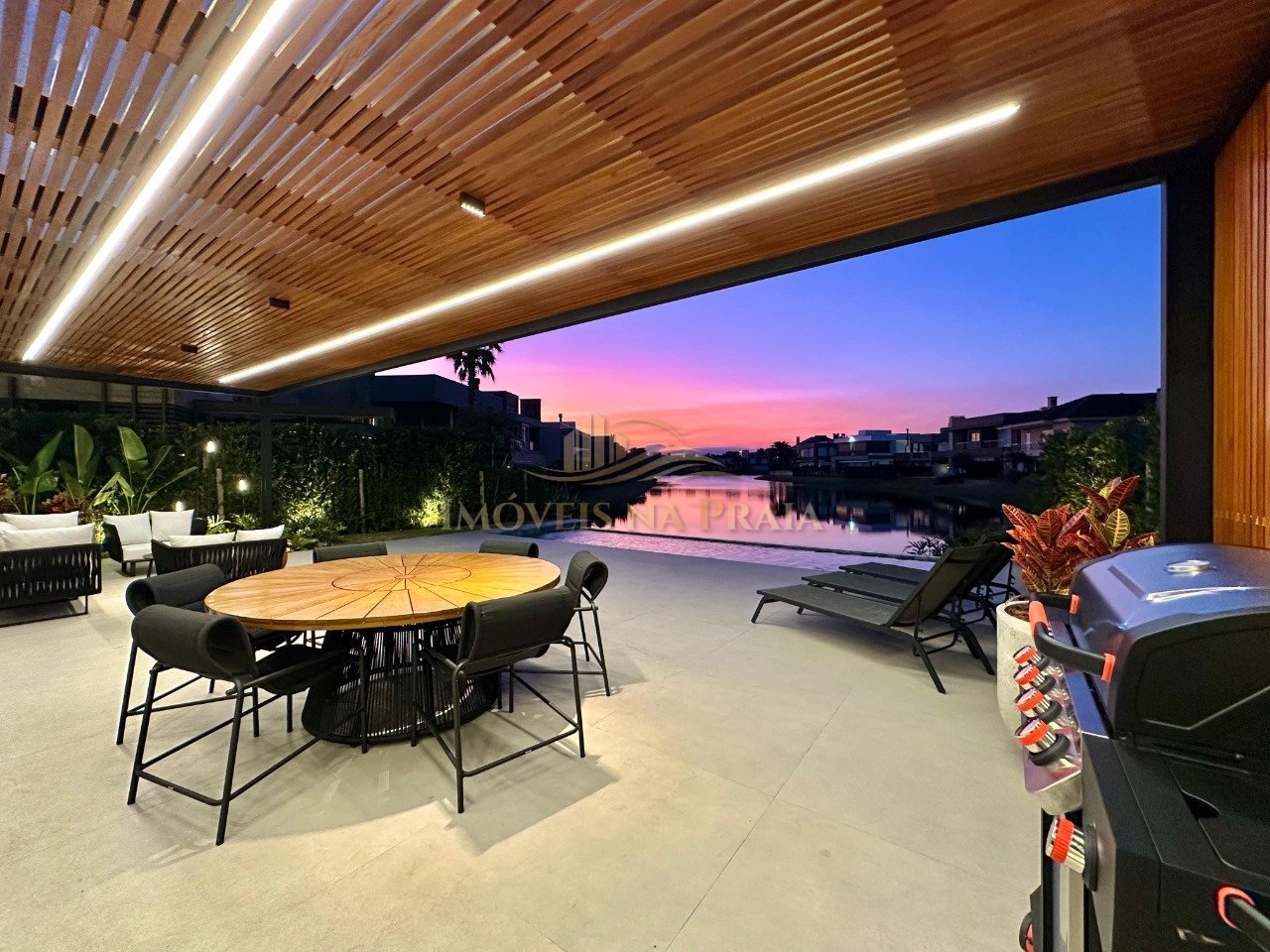 Foto 32 — Casa em Condomínio 6 Dormitório(s) Bairro Enseada