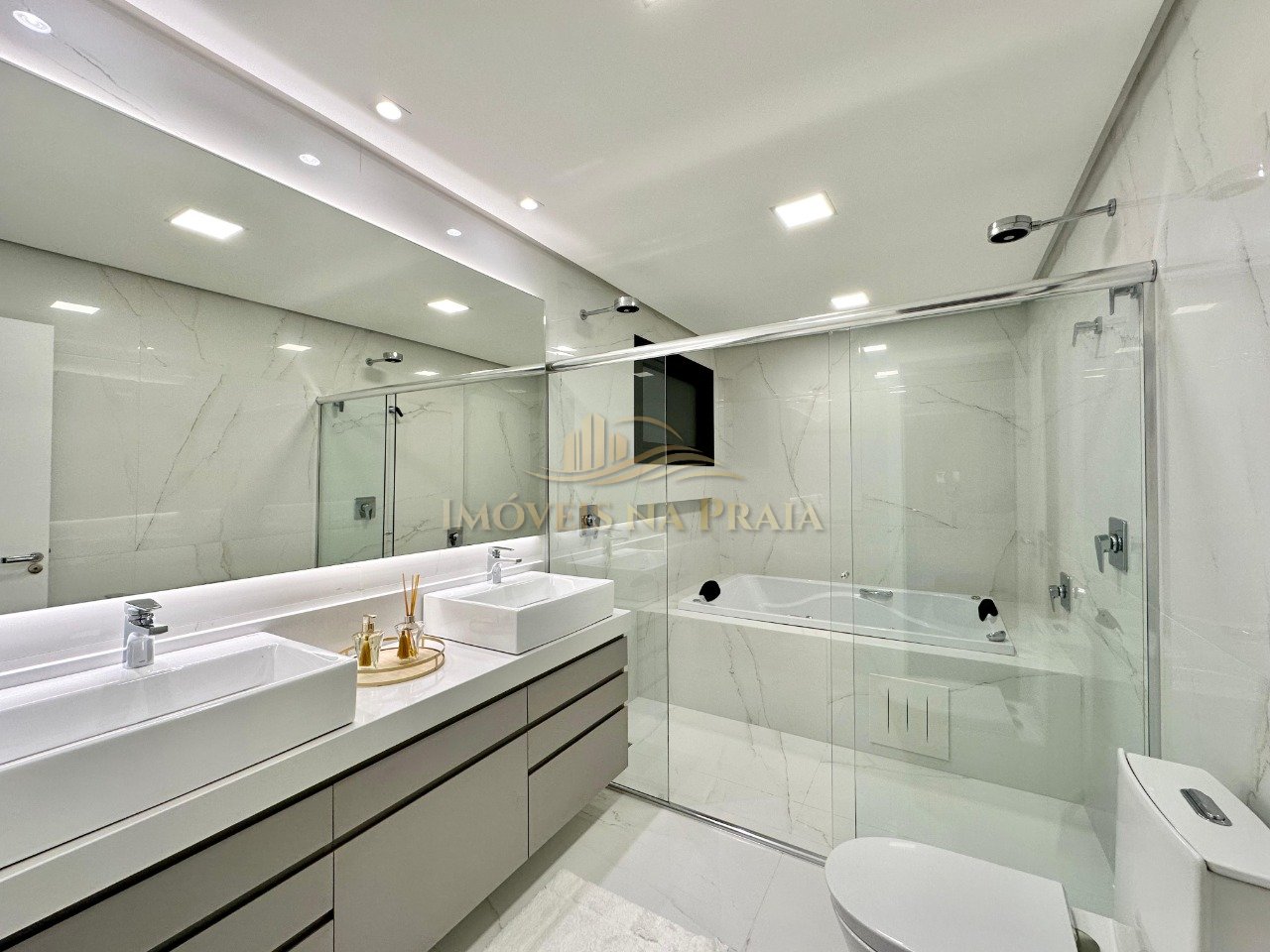 Foto 55 — Casa em Condomínio 6 Dormitório(s) Bairro Enseada