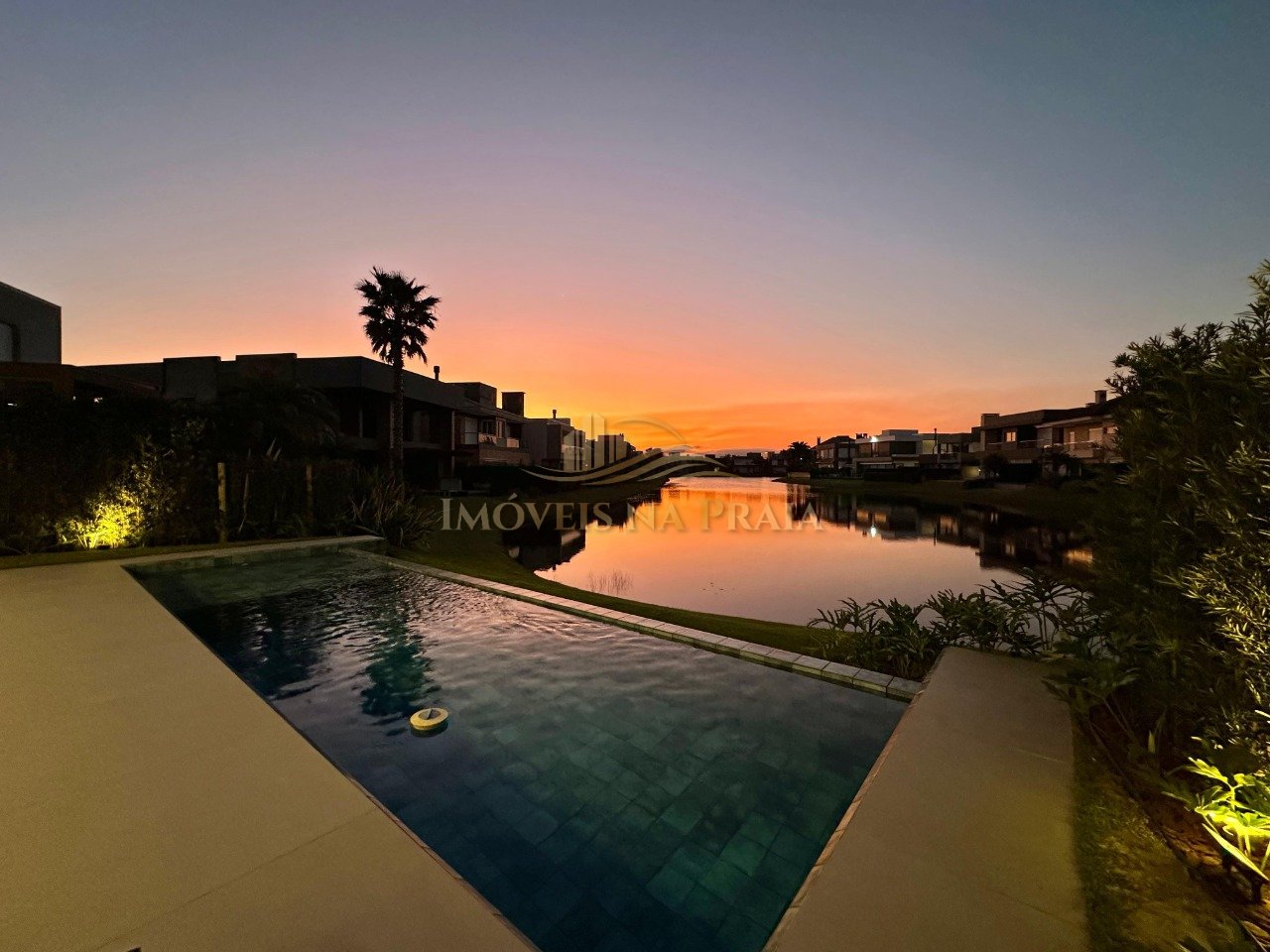 Foto 33 — Casa em Condomínio 6 Dormitório(s) Bairro Enseada