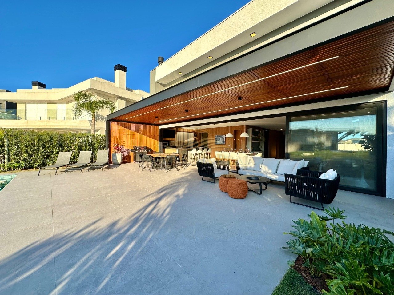 Foto 19 — Casa em Condomínio 6 Dormitório(s) Bairro Enseada