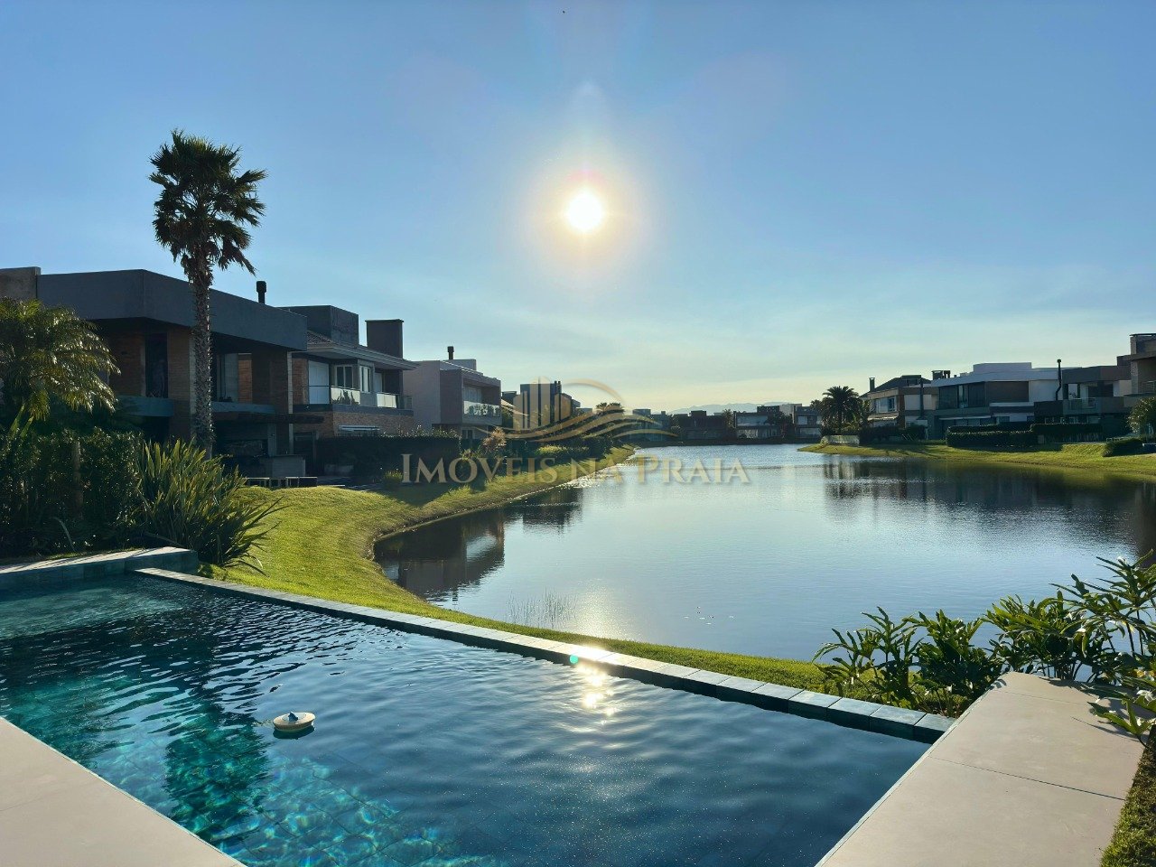 Foto 17 — Casa em Condomínio 6 Dormitório(s) Bairro Enseada