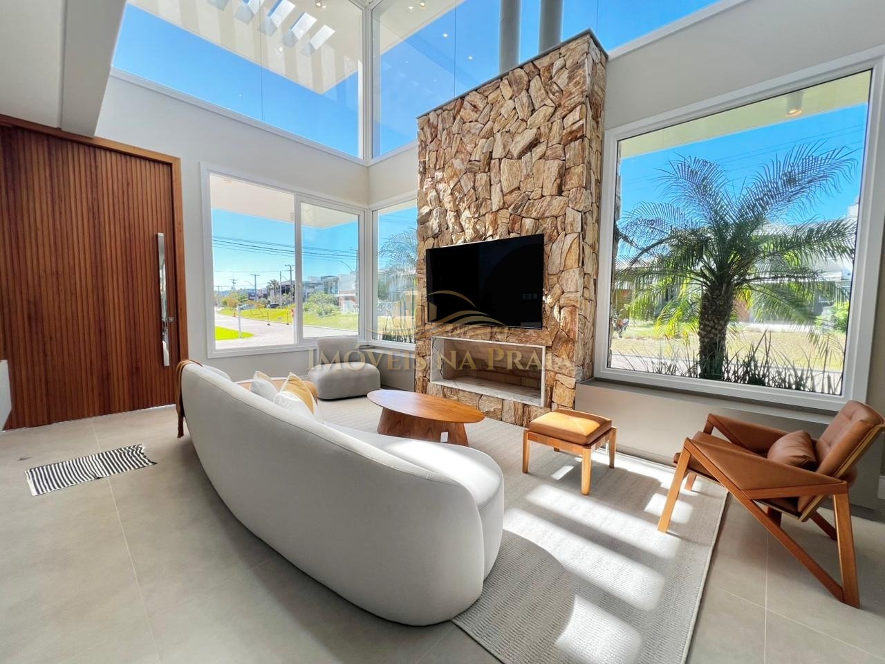 Casa em Condomínio 4 Dormitório(s)