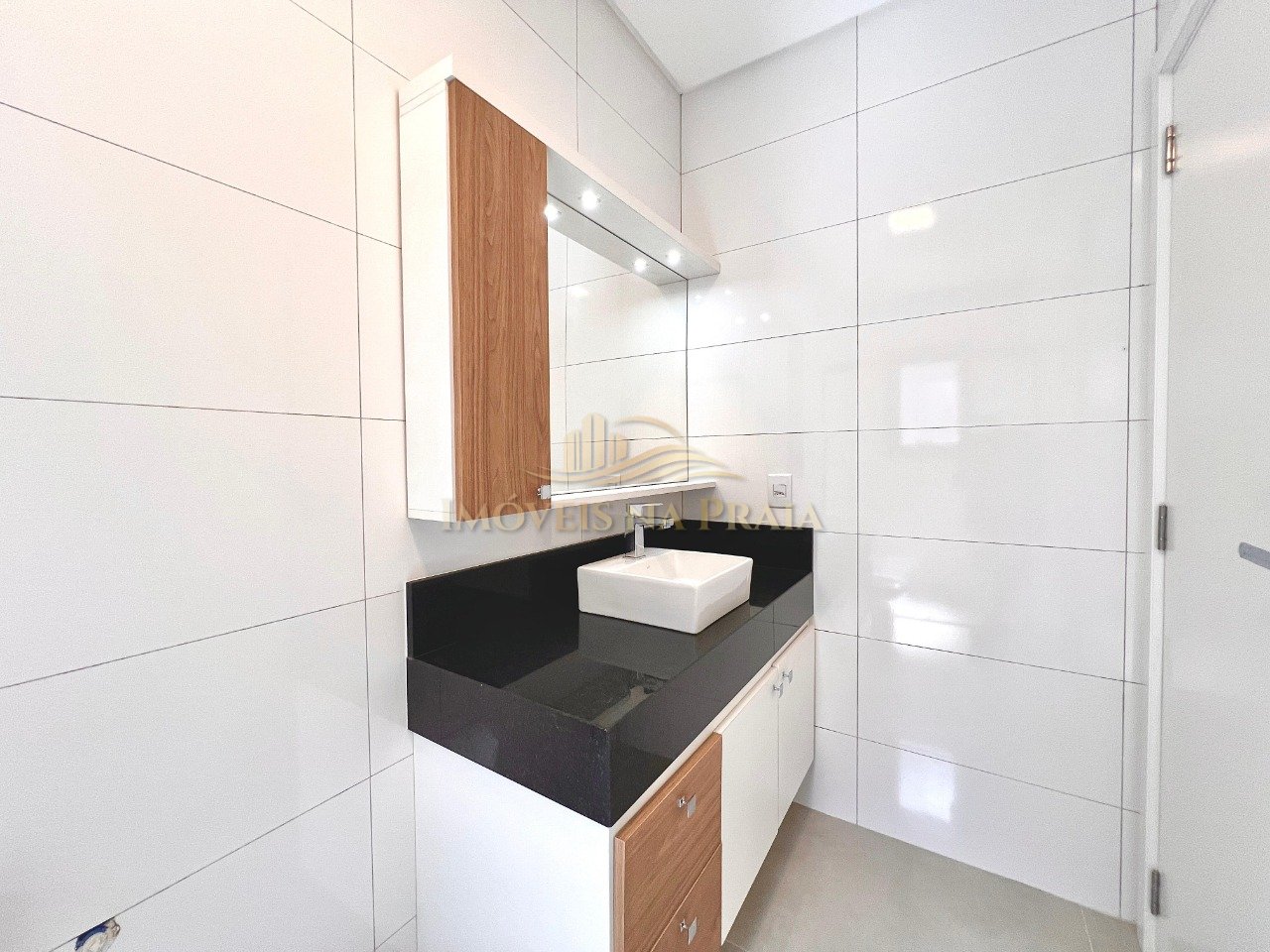 Foto 10 — Casa em Condomínio no Sunset.