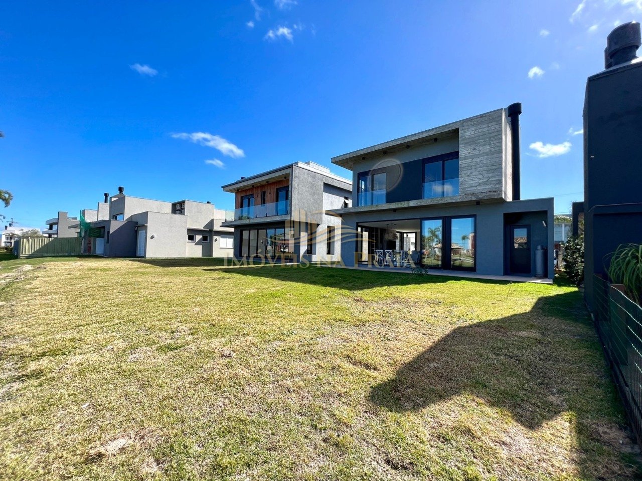 Foto 32 — Casa em Condomínio 4 Dormitório(s) Bairro Riviera