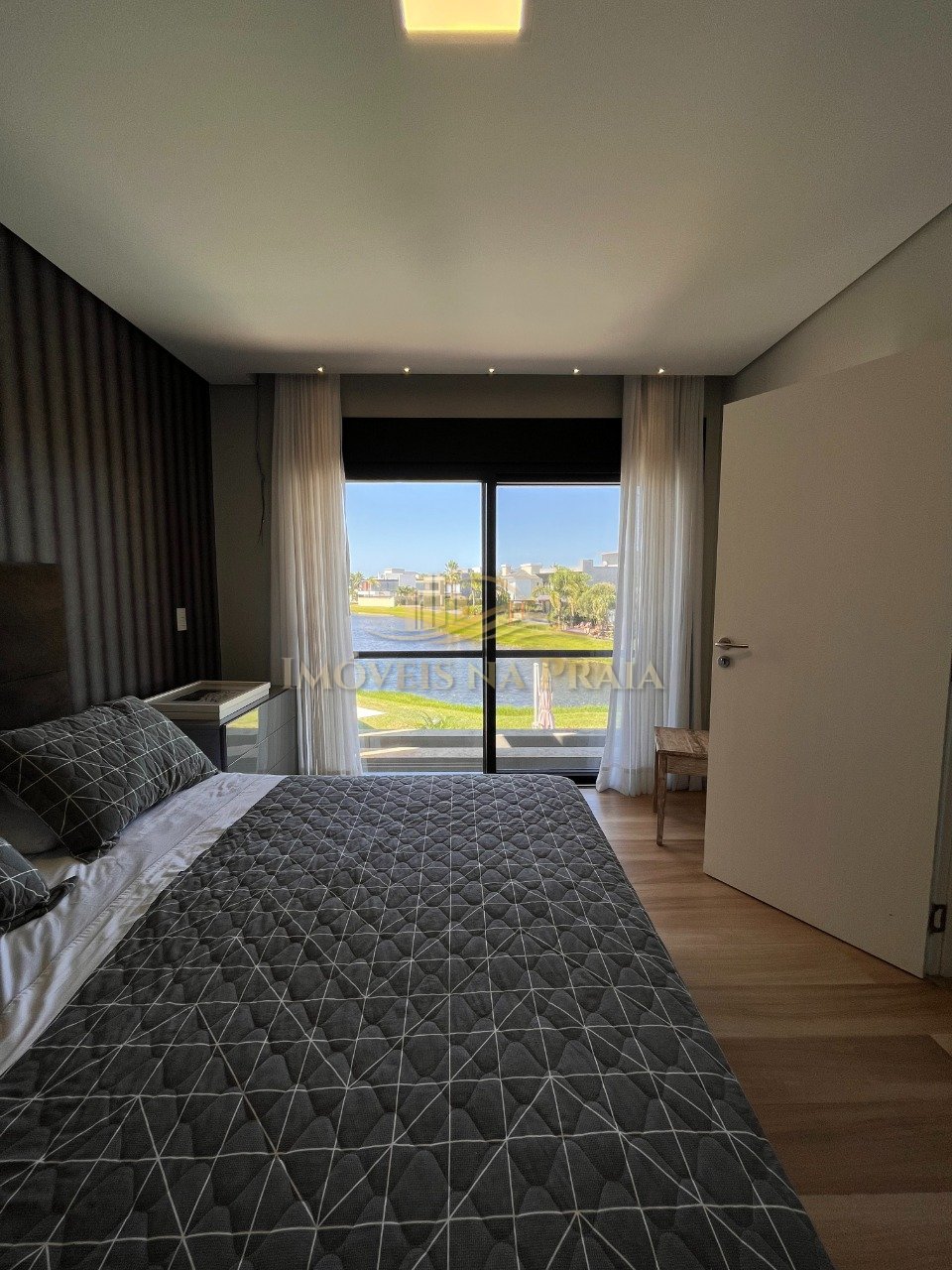 Foto 13 — Casa em Condomínio 5 Dormitório(s) Bairro Enseada