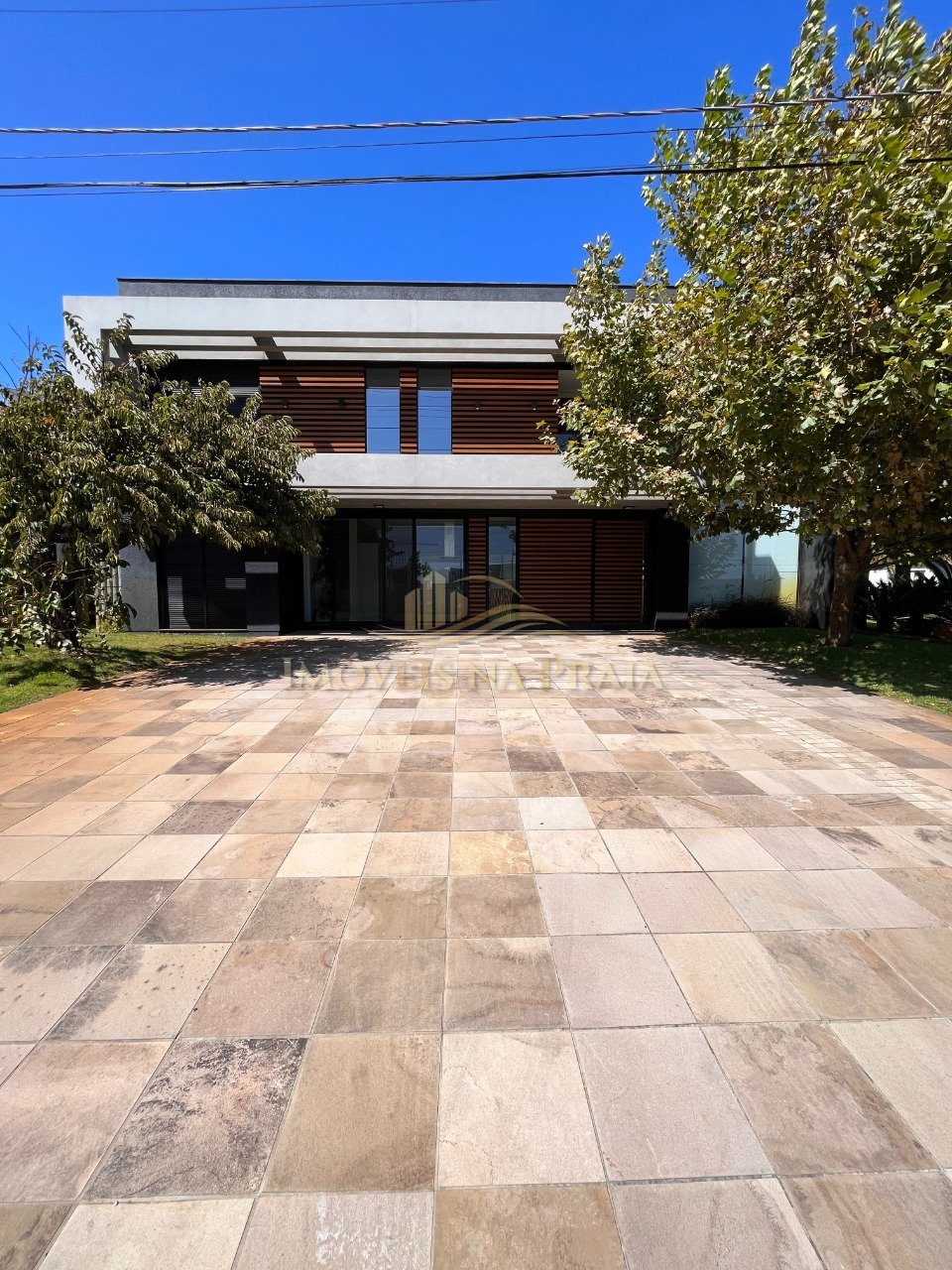 Casa em Condomínio 5 Dormitório(s) Bairro Enseada