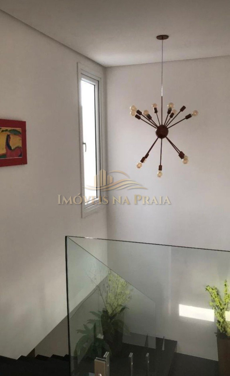 Foto 6 — Casa em Condomínio no Las Palmas.