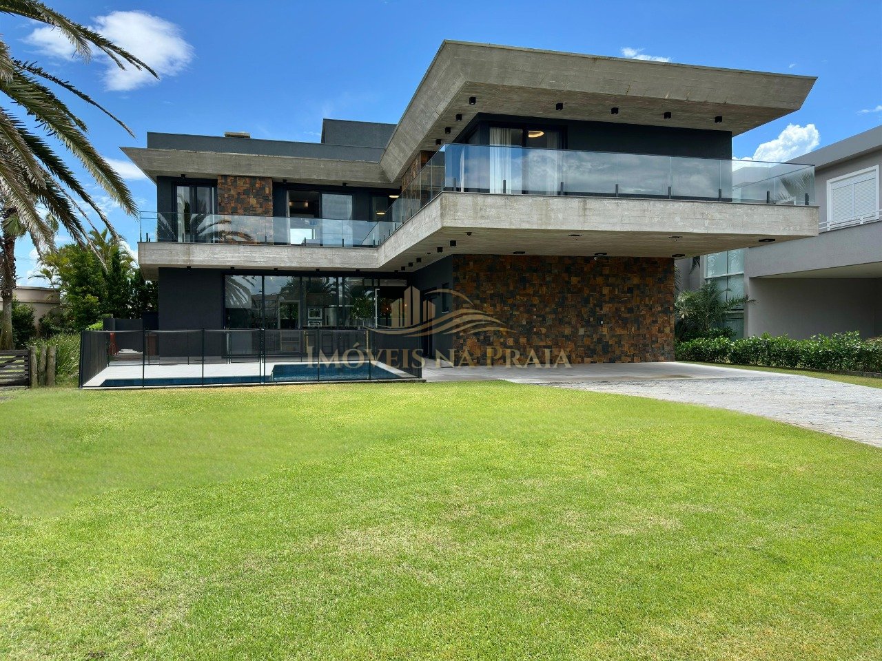 Casa em Condomínio 4 dormitórios no bairro Playa Vista