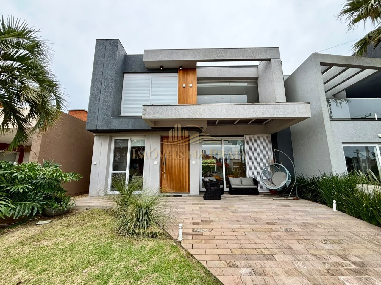 Casa em Condomínio no Las Palmas.