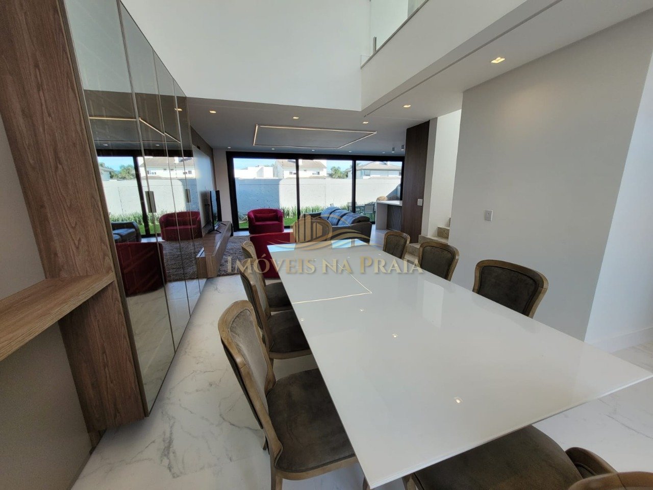 Foto 12 — Casa em Condomínio 4 Dormitório(s) Bairro Sunset