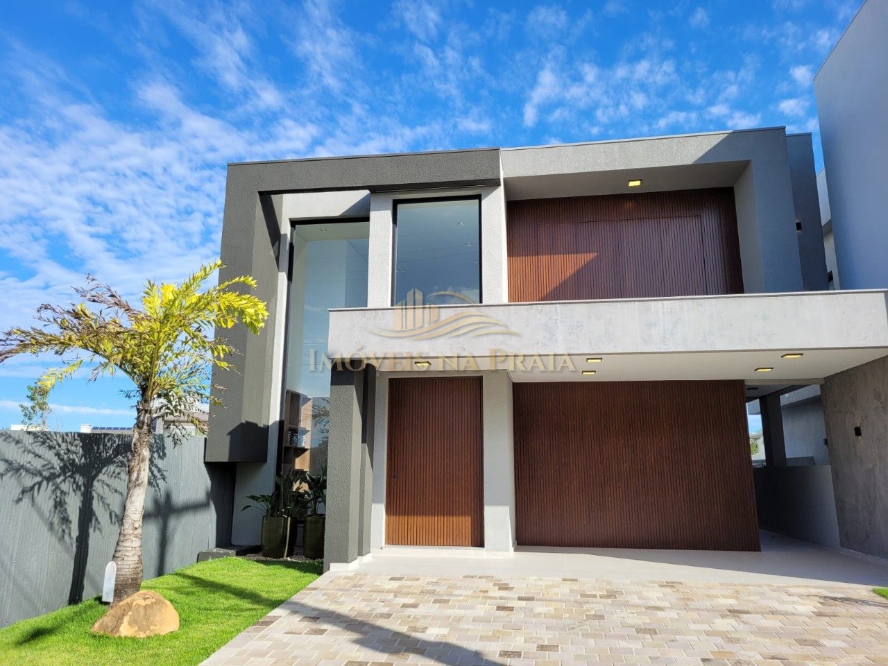 Foto 2 — Casa em Condomínio 4 Dormitório(s) Bairro Sunset