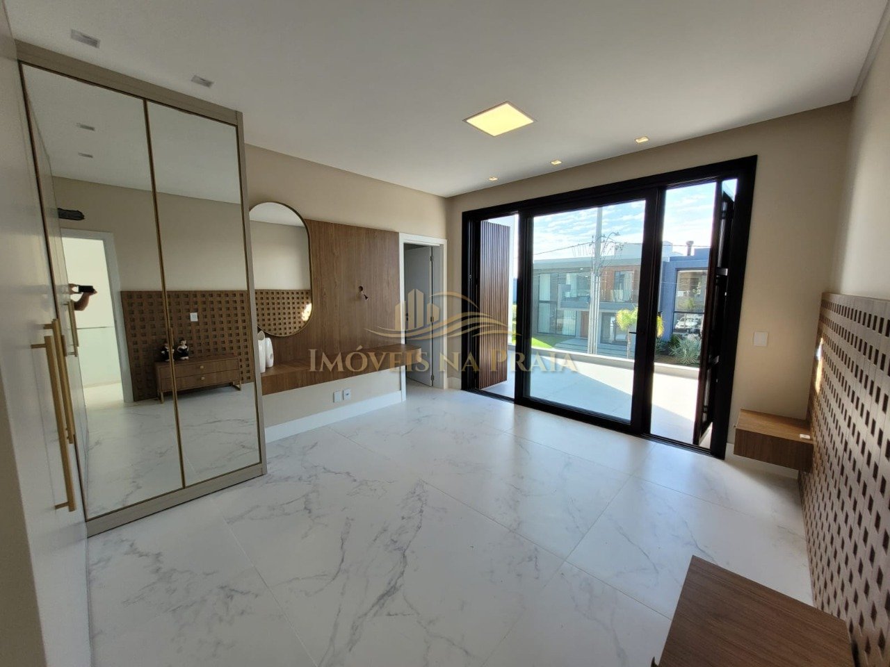 Foto 31 — Casa em Condomínio 4 Dormitório(s) Bairro Sunset