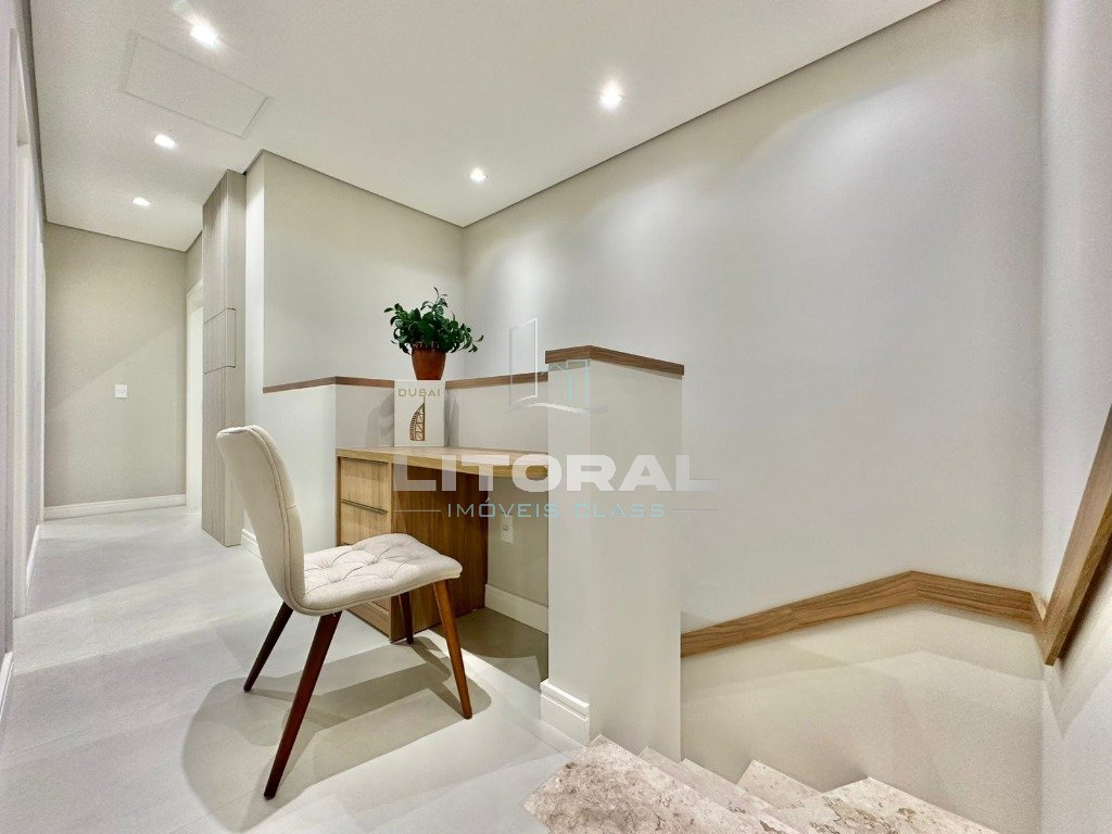 Foto 11 — Casa em Condomínio 4 Dormitório(s) Bairro Murano