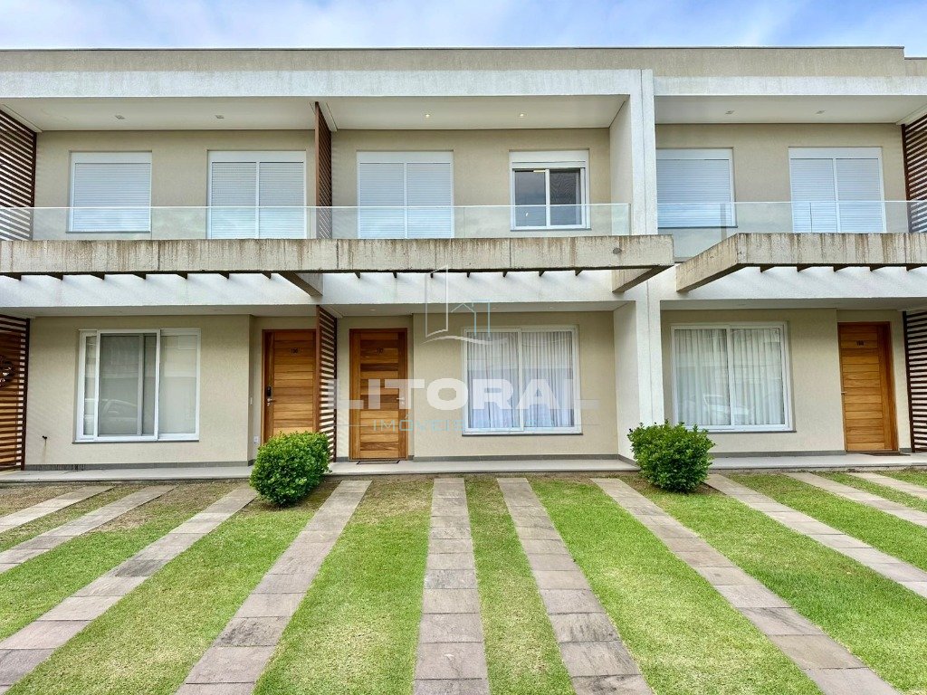 Casa em Condomínio 4 Dormitório(s) Bairro Murano