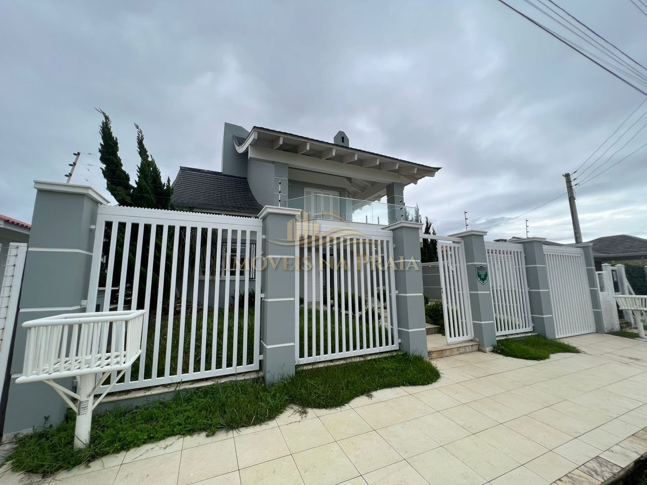 Foto 3 — Casa 4 Dormitório(s) Bairro Rainha do Mar