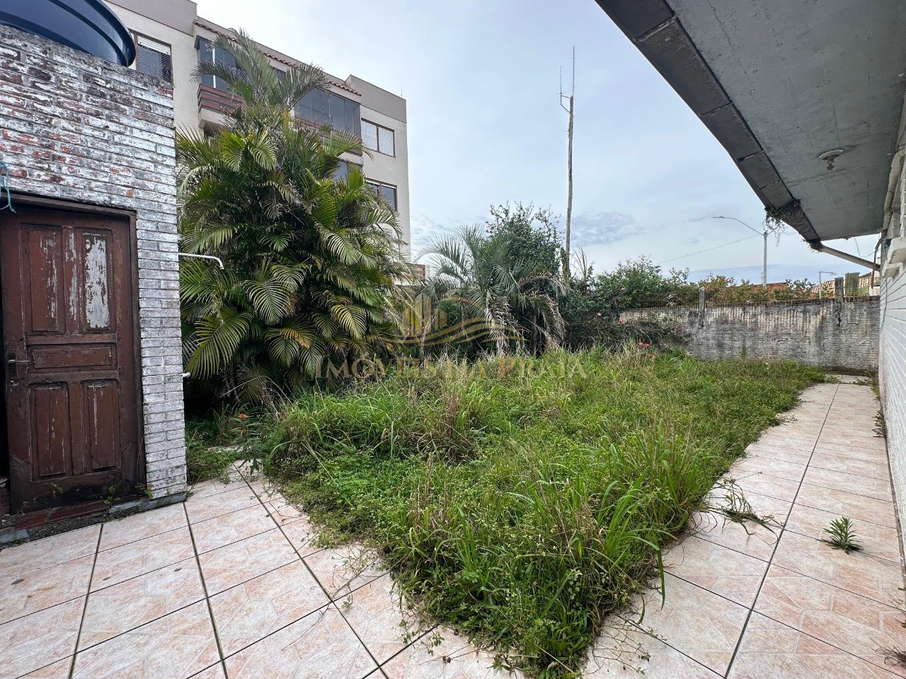 Foto 4 — Casa 03 dormitórios no centro de Xangri-lá .