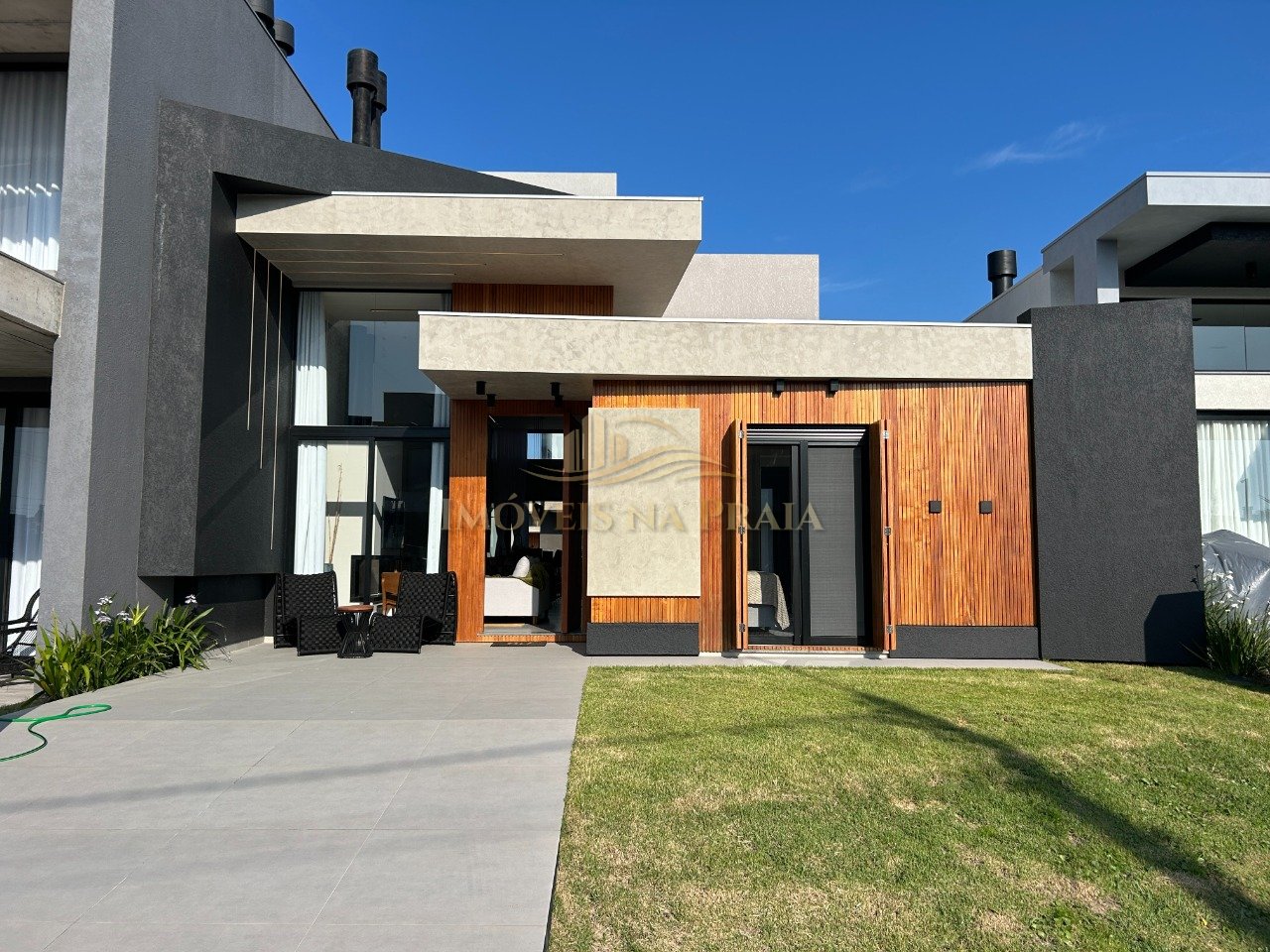 Casa em Condomínio 4 Dormitório(s) Bairro Sunset