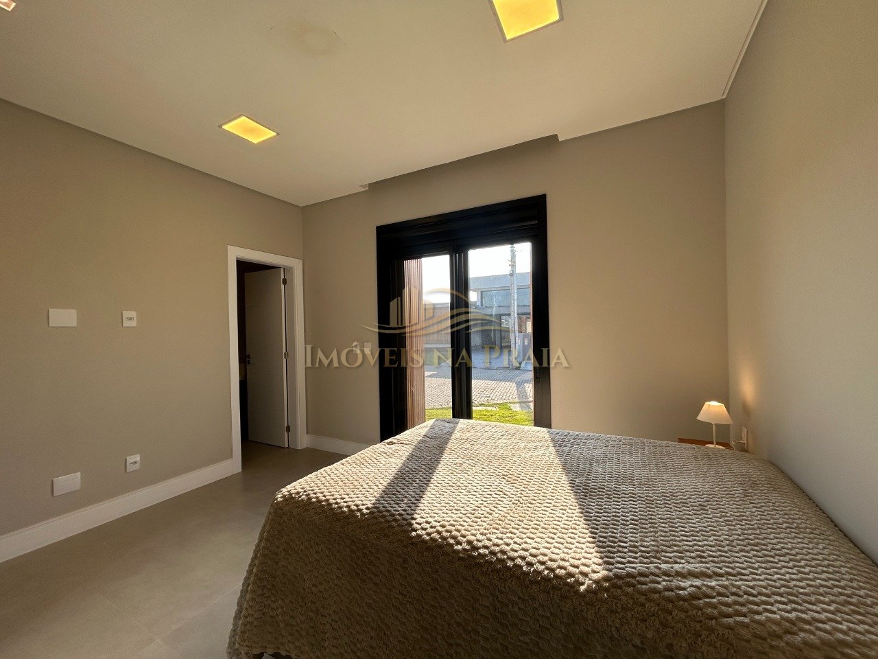 Foto 20 — Casa em Condomínio 4 Dormitório(s) Bairro Sunset