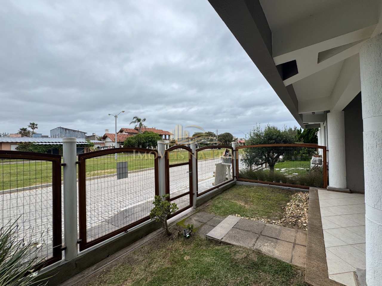 Foto 18 — Sobrado com 3 dormitórios no Centro de Xangri-Lá.