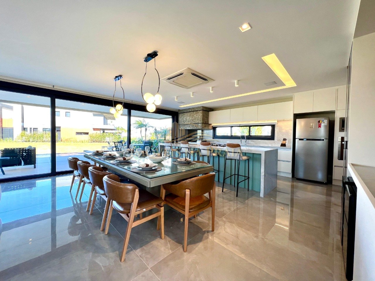 Foto 14 — Casa em Condomínio 5 Dormitório(s) Bairro Sense Xa