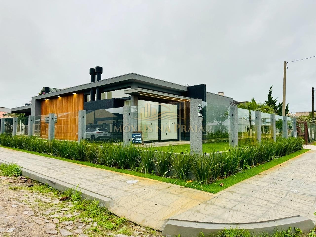 Casa 3 Dormitório(s) Bairro Atlântida Sul