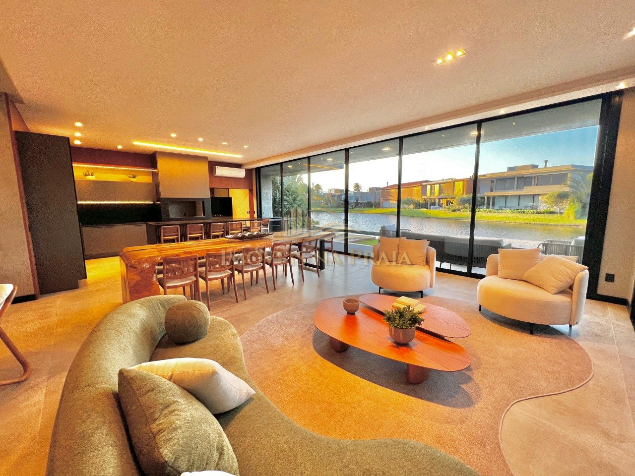 Foto 10 — Casa em Condomínio 6 Dormitório(s) Bairro Enseada