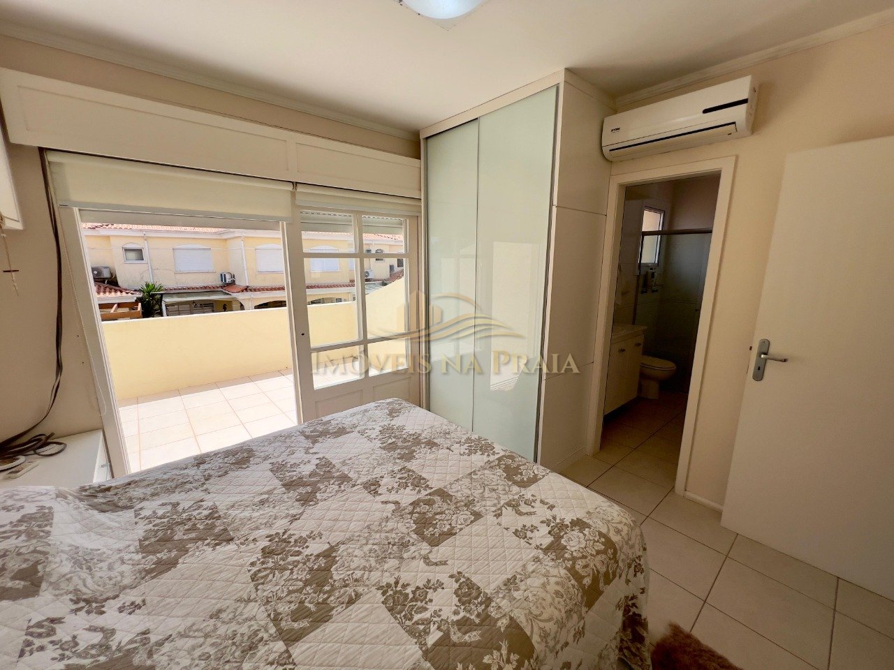 Foto 23 — Casa em Condomínio 4 Dormitório(s) Bairro Villas R