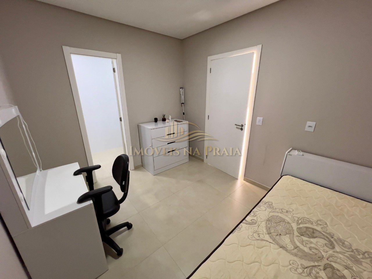 Foto 21 — Casa em Condomínio 4 Dormitório(s) Bairro Villas R