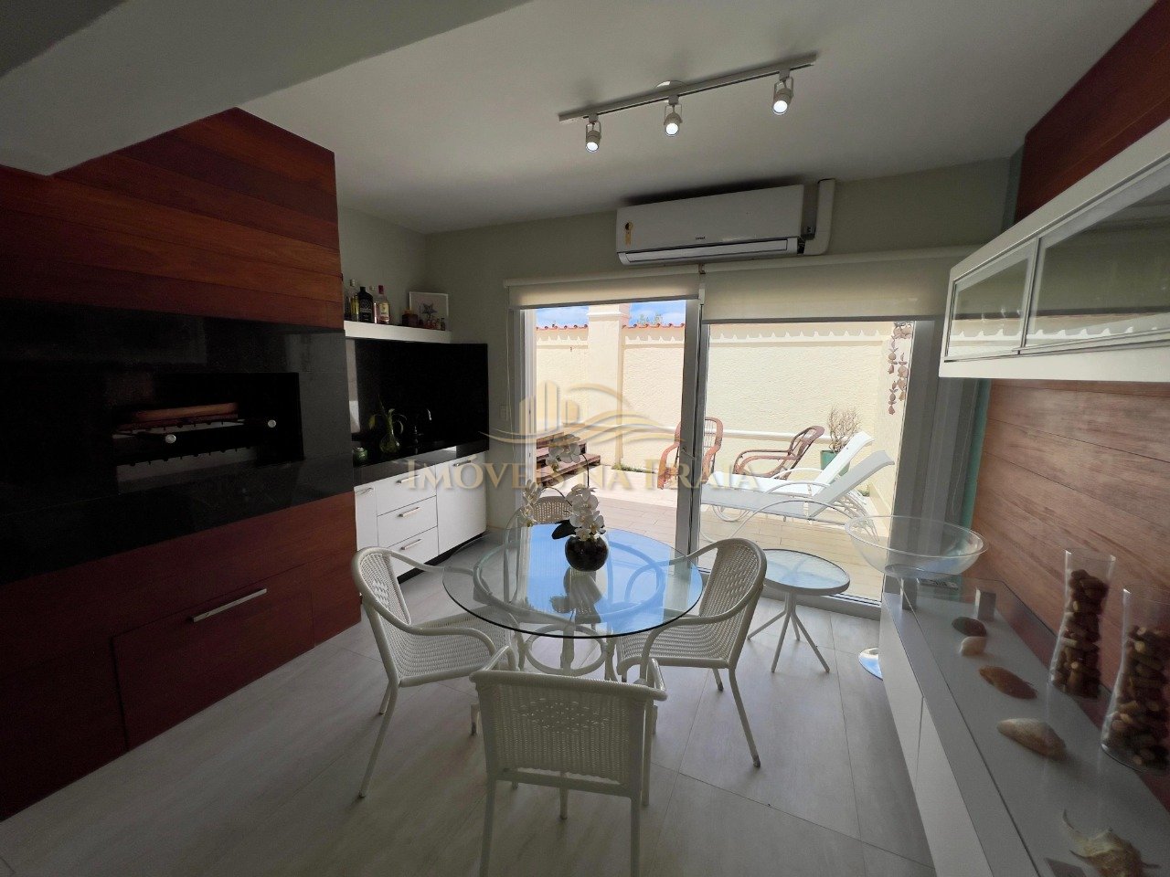 Foto 6 — Casa em Condomínio 4 Dormitório(s) Bairro Villas R