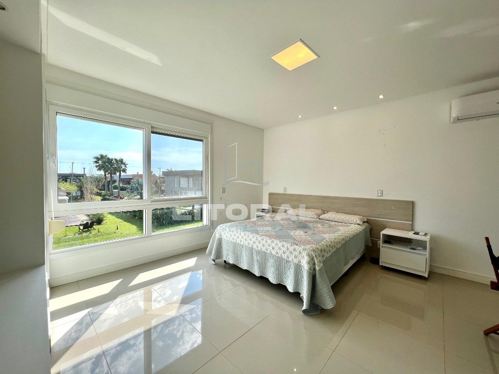 Foto 21 — Casa em Condomínio 4 Dormitório(s) Bairro Ventura