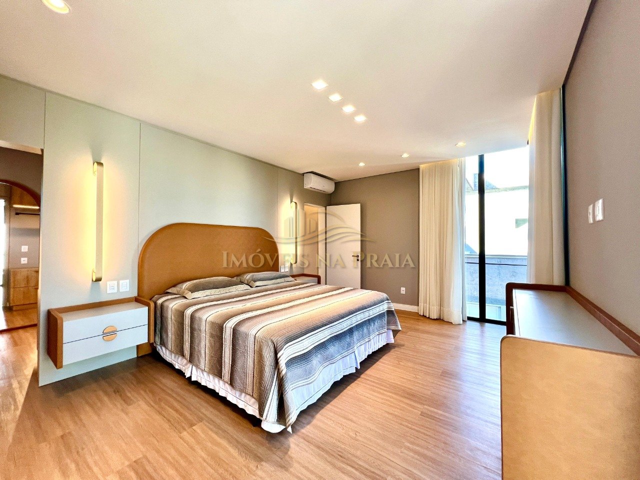 Foto 26 — Casa em Condomínio 4 dormitórios no bairro Playa Vista