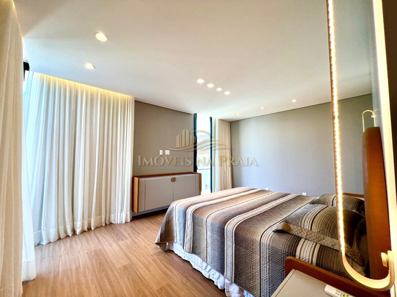 Foto 8 — Casa em Condomínio 4 dormitórios no bairro Playa Vista