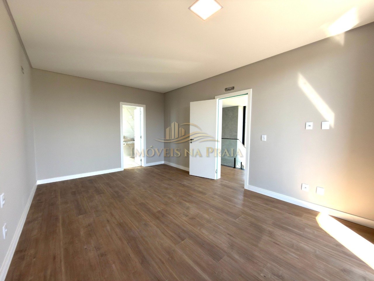 Foto 13 — Casa em Condomínio 4 Dormitório(s) Bairro Amare