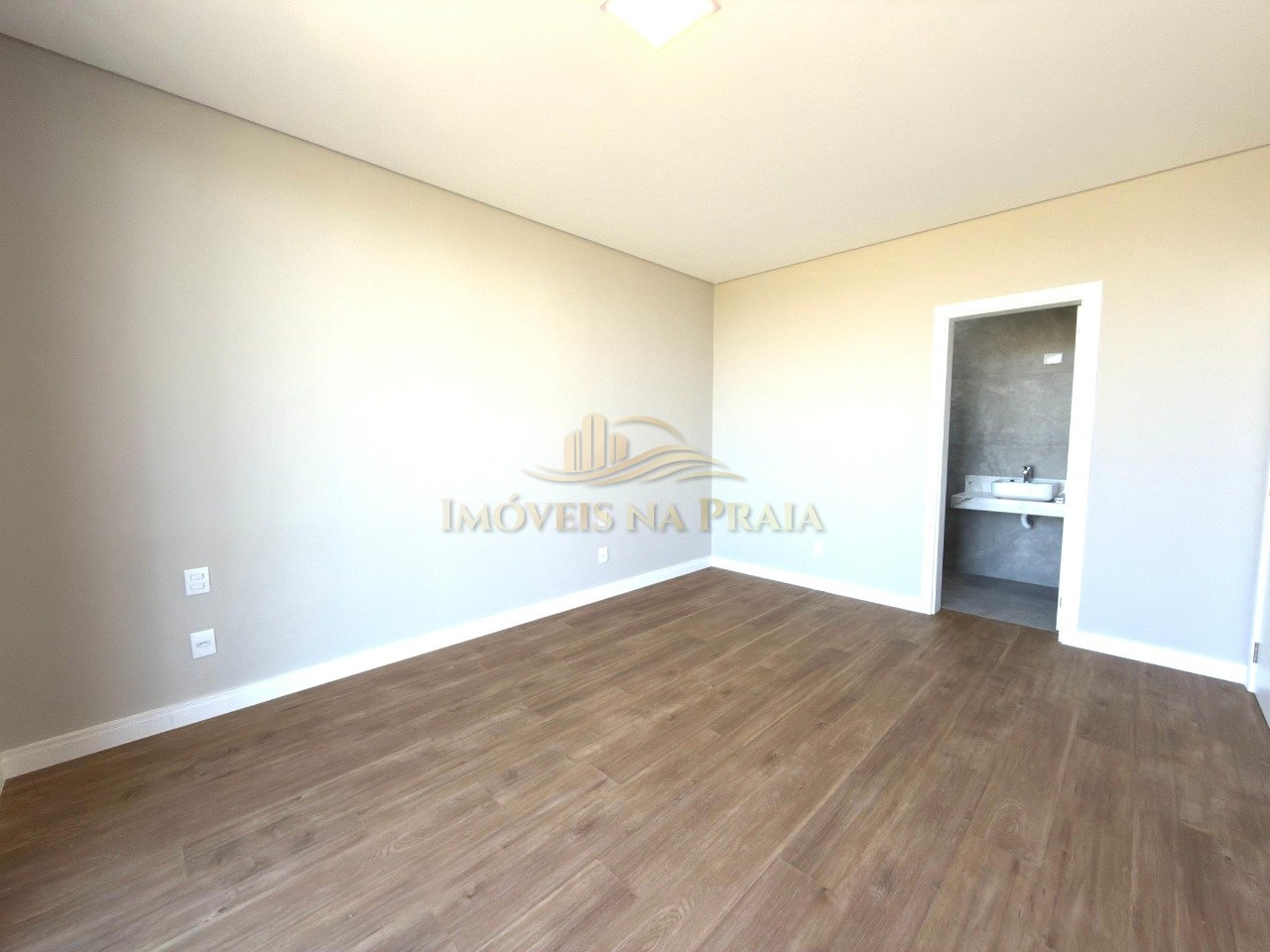 Foto 24 — Casa em Condomínio 4 Dormitório(s) Bairro Amare