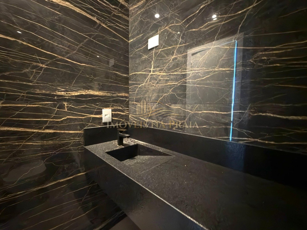 Foto 9 — Casa em Condomínio 4 Dormitório(s) Bairro Amare