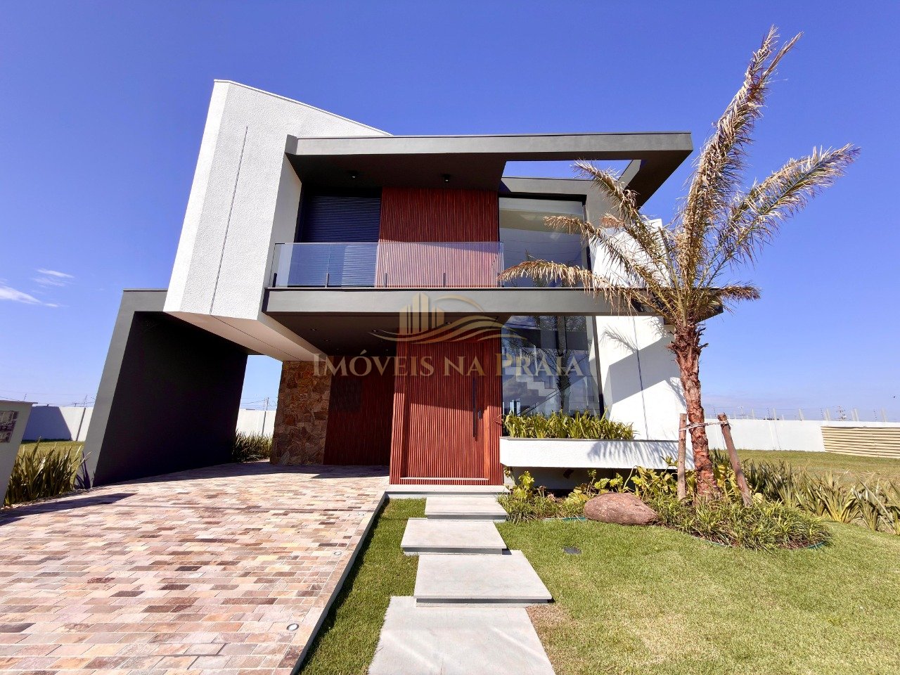 Casa em Condomínio 4 Dormitório(s) Bairro Amare