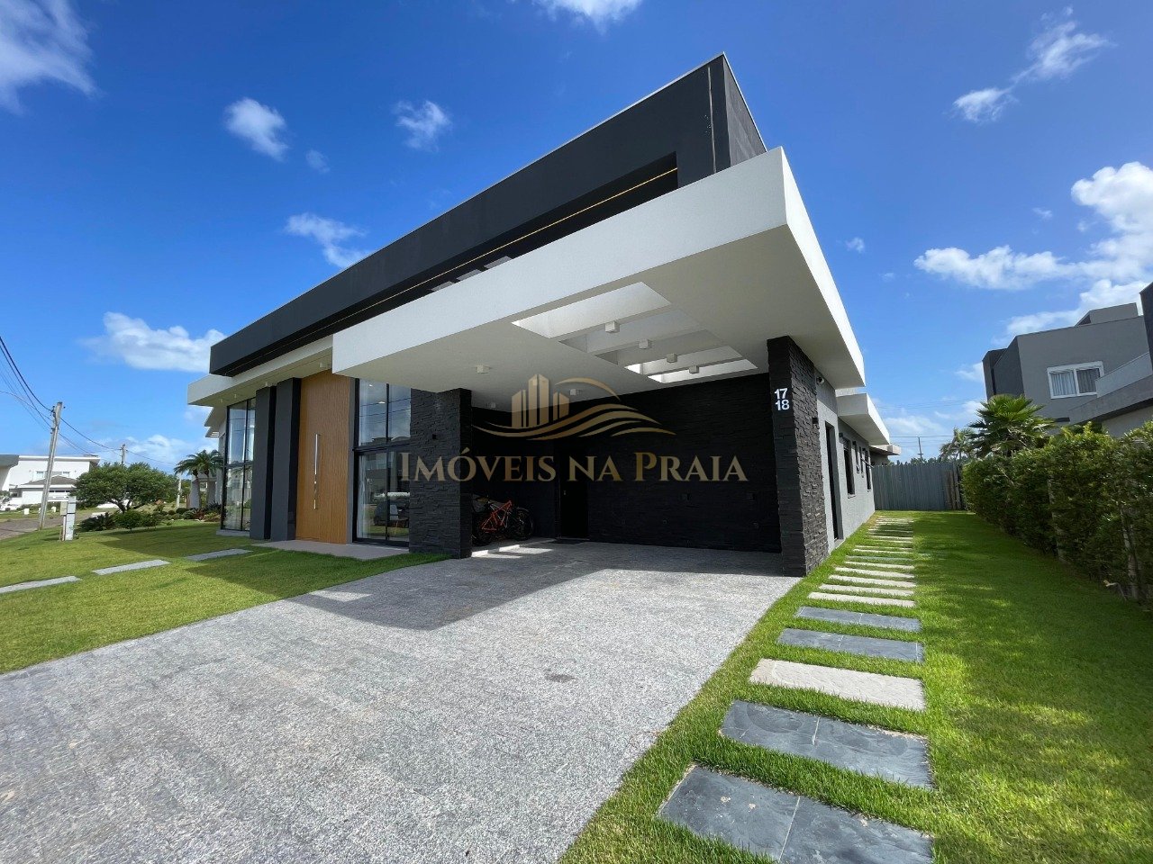 Casa em Condomínio 4 Dormitório(s) Bairro Lagoa do