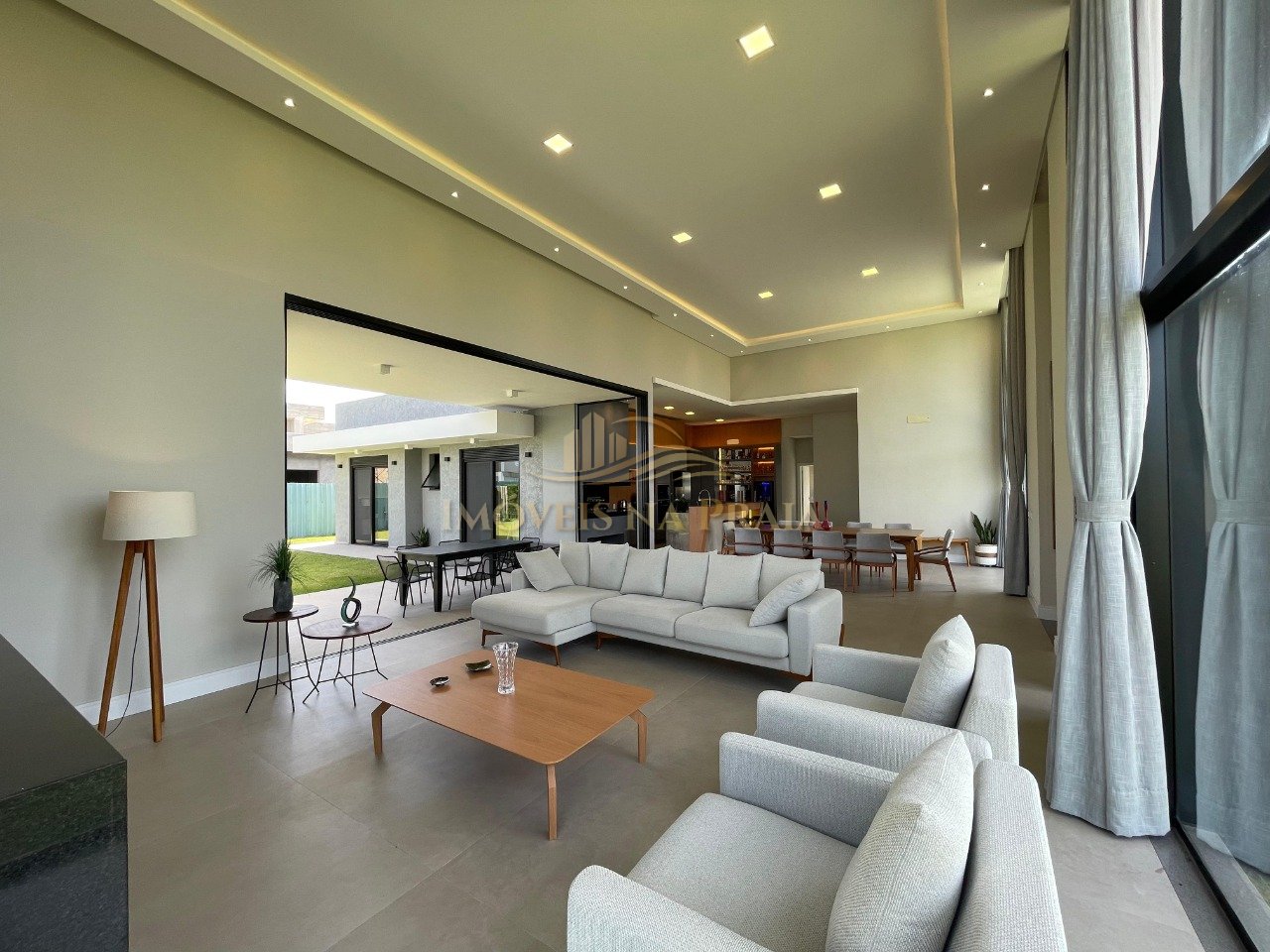 Foto 2 — Casa em Condomínio 4 Dormitório(s) Bairro Lagoa do