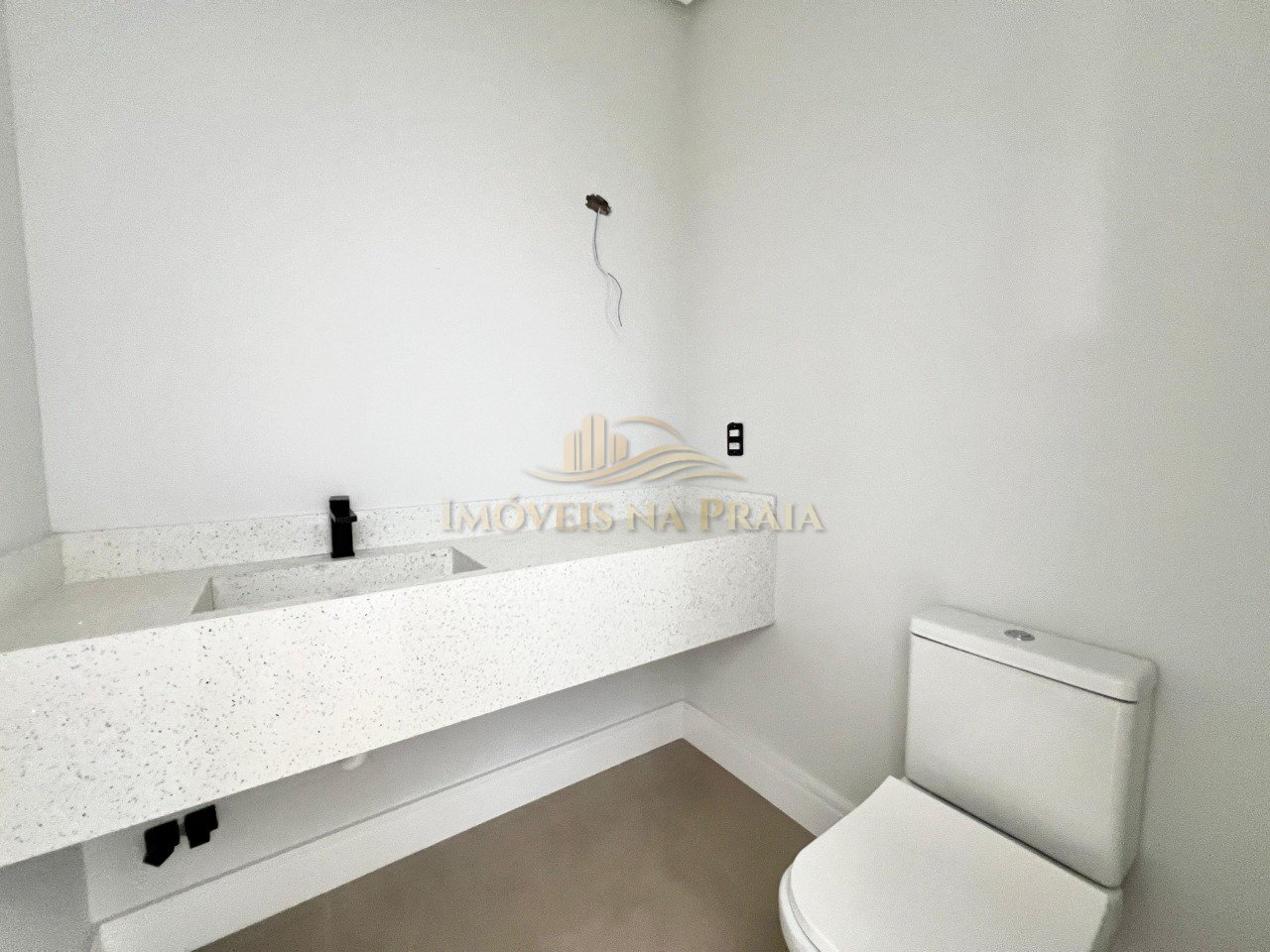 Foto 8 — Casa em Condomínio 4 Dormitório(s) Bairro Sunset