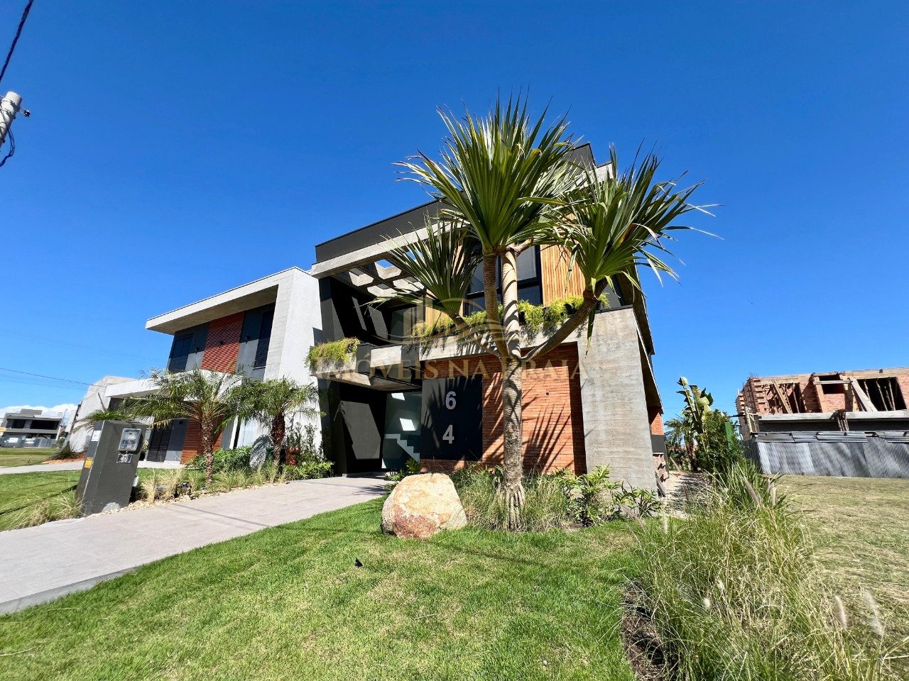 Foto 2 — Casa em Condomínio 4 Dormitório(s) Bairro Sunset