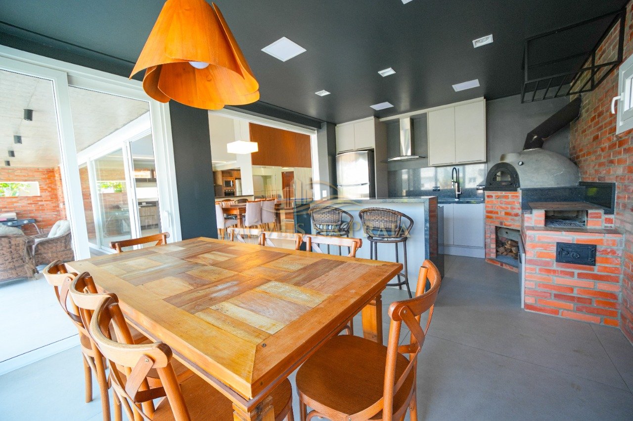 Foto 11 — Casa em Condomínio 4 Dormitório(s) Bairro Malibu B